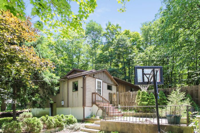 62 Martin View Rd, Lake Hopatcong, NJ 07849