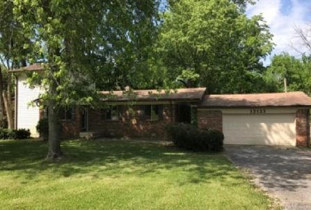 12155 Sycamore Dr, Indianapolis, IN 46236