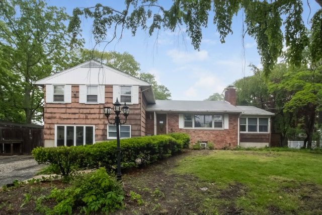 710 Huntington Ave, Pine Beach, NJ 08741