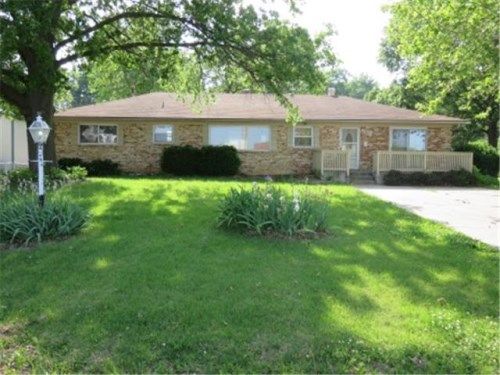 508 S 2nd St, Lansing, KS 66043