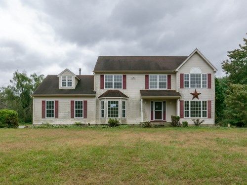 100 Spring Hill Dr, Swedesboro, NJ 08085