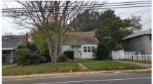 692 County Line Rd Amityville, NY 11701