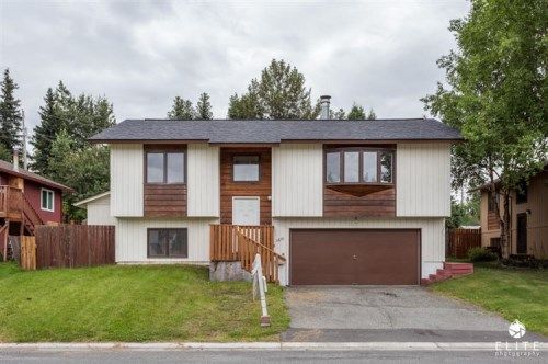 3610 Hollyberry Circle, Anchorage, AK 99507