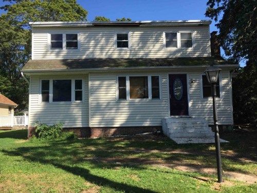 41 Dogwood Rd, Rocky Point, NY 11778
