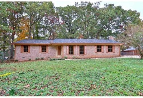 5460 Biffle Rd, Stone Mountain, GA 30088