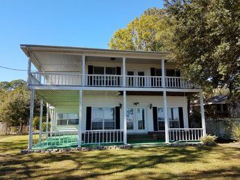 4213 Bay Front Rd, Mobile, AL 36605