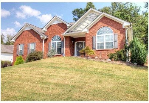 116 Woodridge Dr, Douglasville, GA 30134