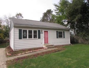 6014 Pheasant Ave, Lansing, MI 48911