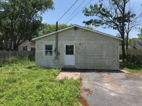 24 E 6th St, Howell, NJ 07731