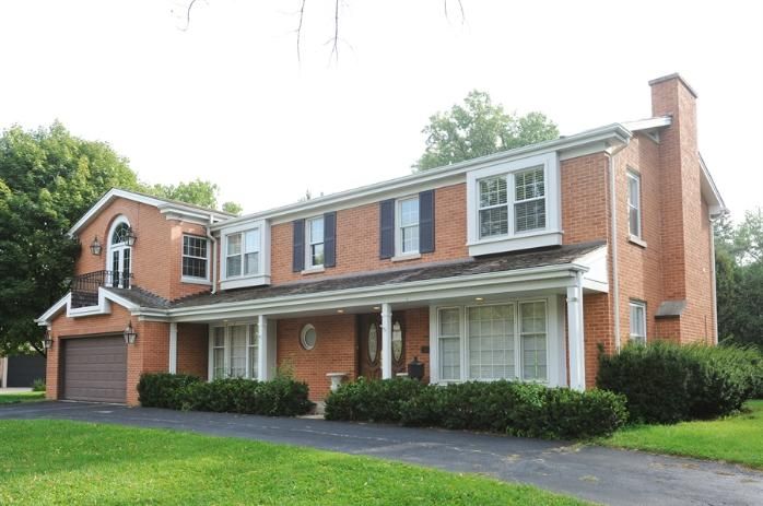 3024 Indianwood Rd, Wilmette, IL 60091