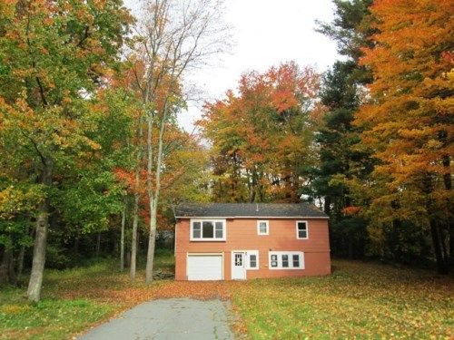 262 Ridgewood Dr, Leominster, MA 01453