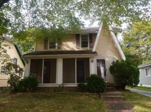 1052 Frederick Boul, Akron, OH 44320