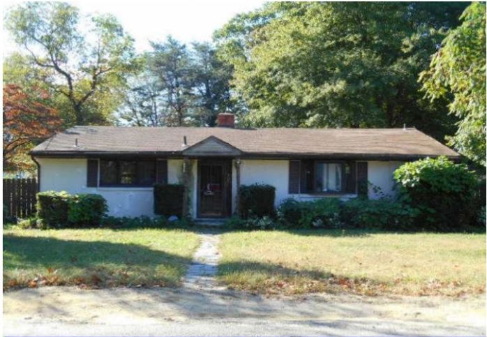 108 Lapierre Ave, Lawnside, NJ 08045