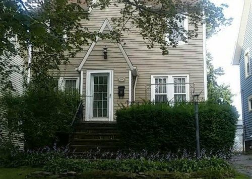 3588 Lloyd Road, Cleveland, OH 44111