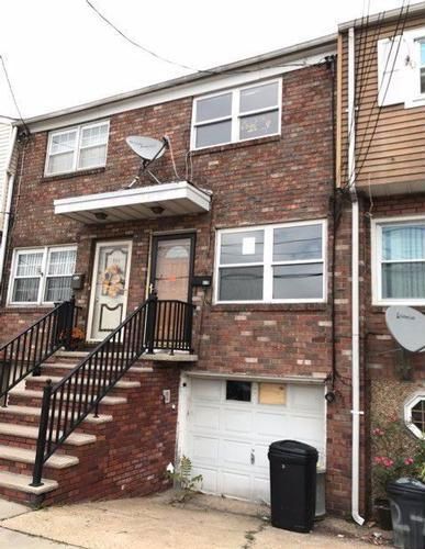 82B SUBURBIA DR, Jersey City, NJ 07305