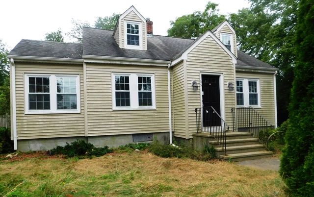 66 Hancock St, North Dartmouth, MA 02747