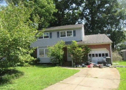 122 Cobb Cir, Newport News, VA 23602