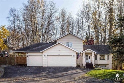 17150 Vanover Circle, Eagle River, AK 99577