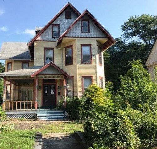 69 Church St, Beverly, NJ 08010
