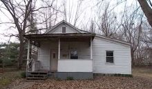 511 S Wyandotte St Taylorville, IL 62568