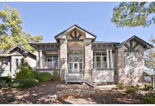 921 Smokey Hollow Dr, Dillard, GA 30537