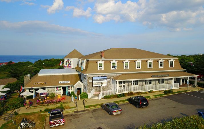 30 Water St, Block Island, RI 02807