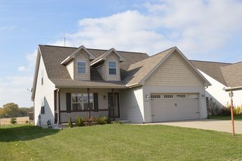 502 Cottonwood Cir, East Peoria, IL 61611