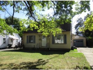 907 E 6th St, Salem, OH 44460