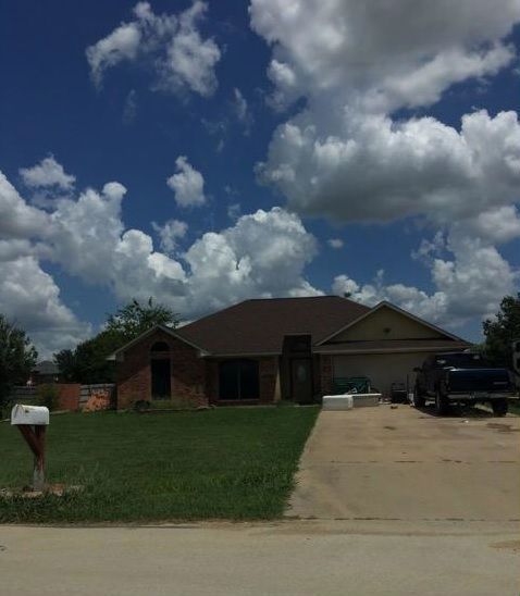 302 Meadow Dr, Ponder, TX 76259