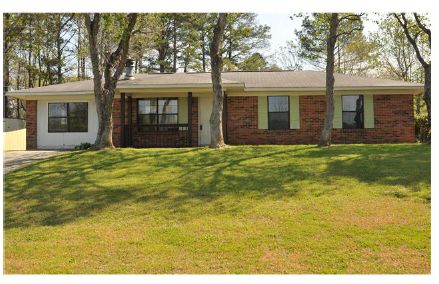 321 Cherry Lane, Ozark, AL 36360