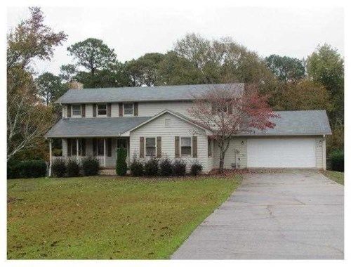 108 Country Acres Ct, Mcdonough, GA 30253