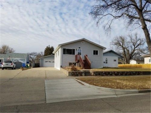 714 N 13th St, Bismarck, ND 58501