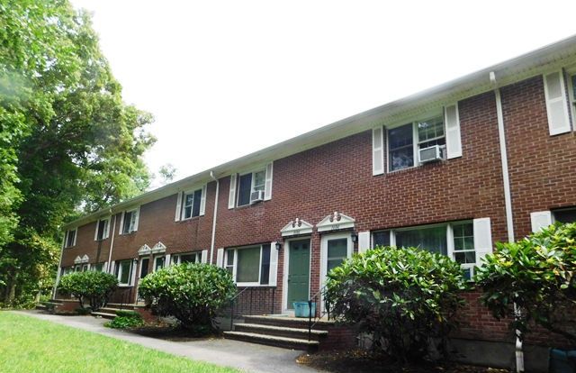 1608 Plymouth St Unit B-13, East Bridgewater, MA 02333