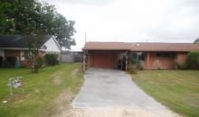 927 Irene St Winnie, TX 77665