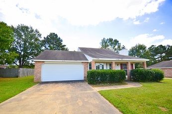 235 Bradford Pl, Richland, MS 39218