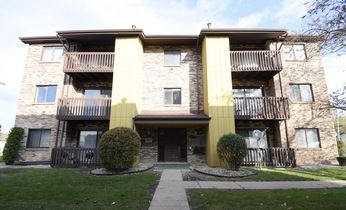 1253 Cunningham Dr  Apt 2w, Calumet City, IL 60409