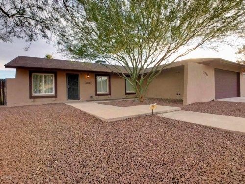 2915 E Pershing Avenue, Phoenix, AZ 85032