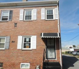 2 5th St, Marcus Hook, PA 19061