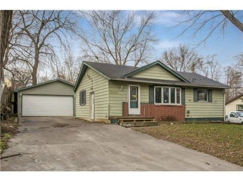 2420 SE 6th St, Des Moines, IA 50315