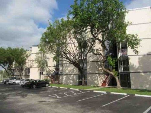 Unit E-410 6995 NW 186th Street, Hialeah, FL 33015