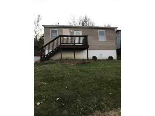 8536 Lake Dr, Cedar Hill, MO 63016