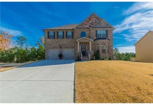612 Baffling Ln, Fairburn, GA 30213