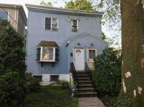 286 Ogden St, Orange, NJ 07050