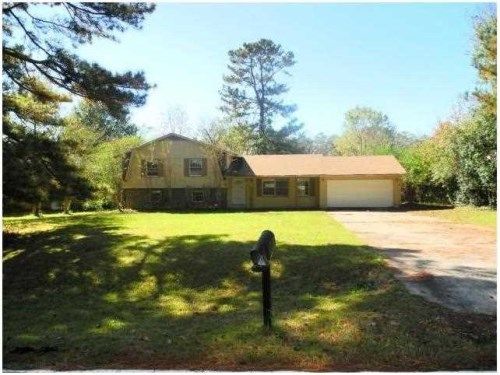 7389 Bethsaida Dr, Riverdale, GA 30296