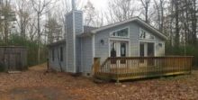 139 S Nichecronk Rd Dingmans Ferry, PA 18328