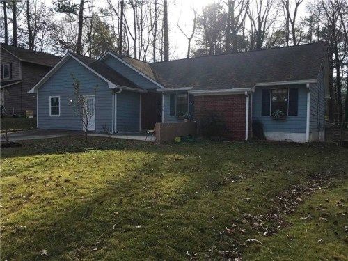 208 Timothy Ln NW, Lilburn, GA 30047