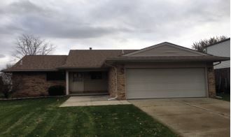 45386 Heatherwoode Ln, Macomb, MI 48044