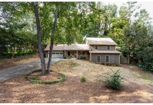 2696 Laurelwood Rd, Atlanta, GA 30360