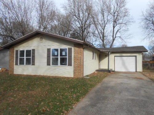 623 W Downing Pl, Springfield, MO 65807