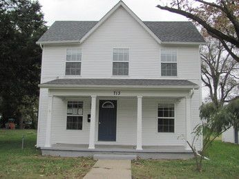 713 S Jackson St, Litchfield, IL 62056